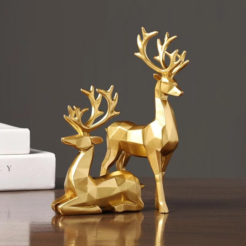 GeometricReindeerSculptures-Homeko5 Geometric Reindeer Sculptures - Homeko