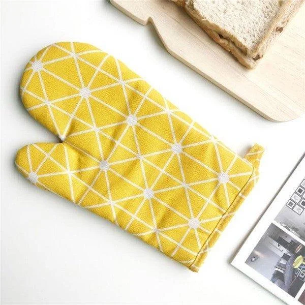 Geometric Oven Glove -