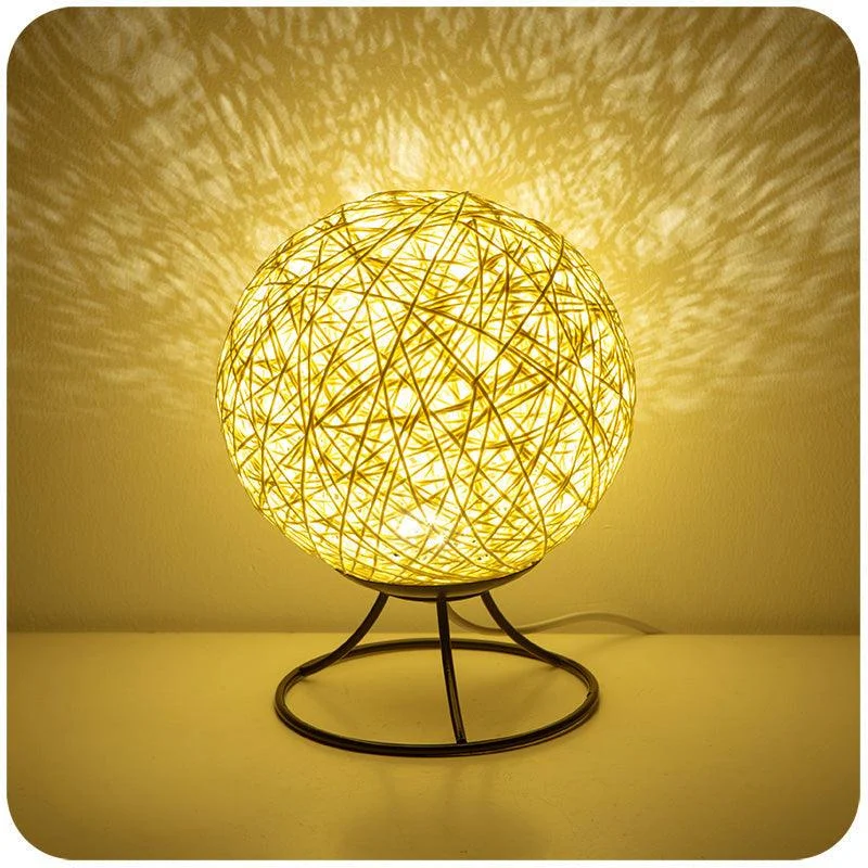 Globo Table Lamp - Homeko