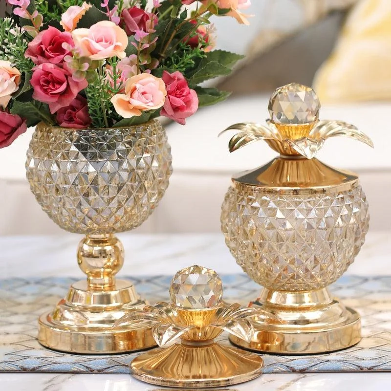 Golden_Crystal_Glass_Storage_with_Cover_-_-4196770 Golden Crystal Glass Storage with Cover -