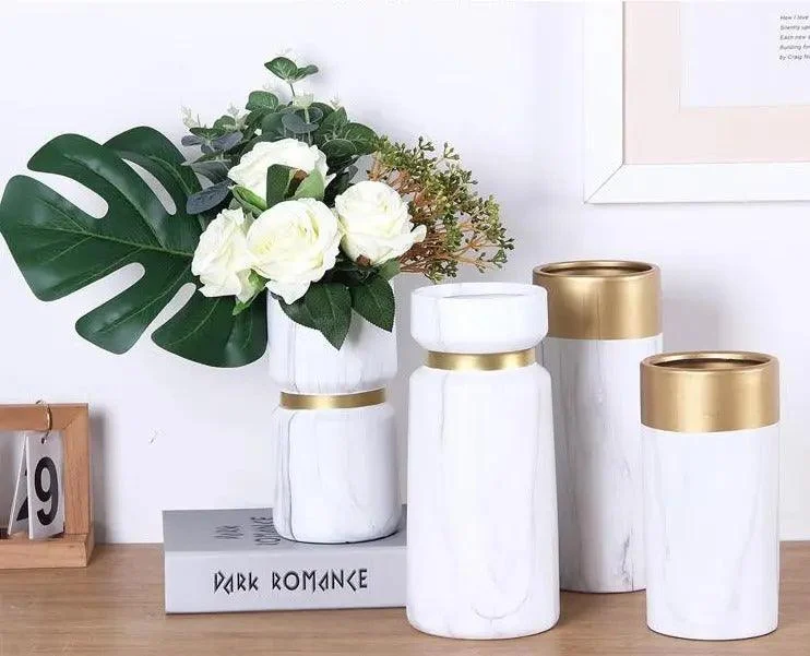 Golden_Rim_Vase_-_-4197078 Golden Rim Vase -