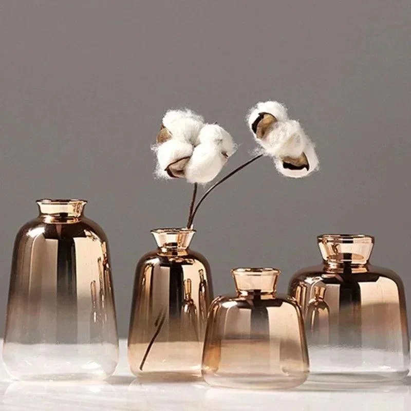 Gradient Vases -