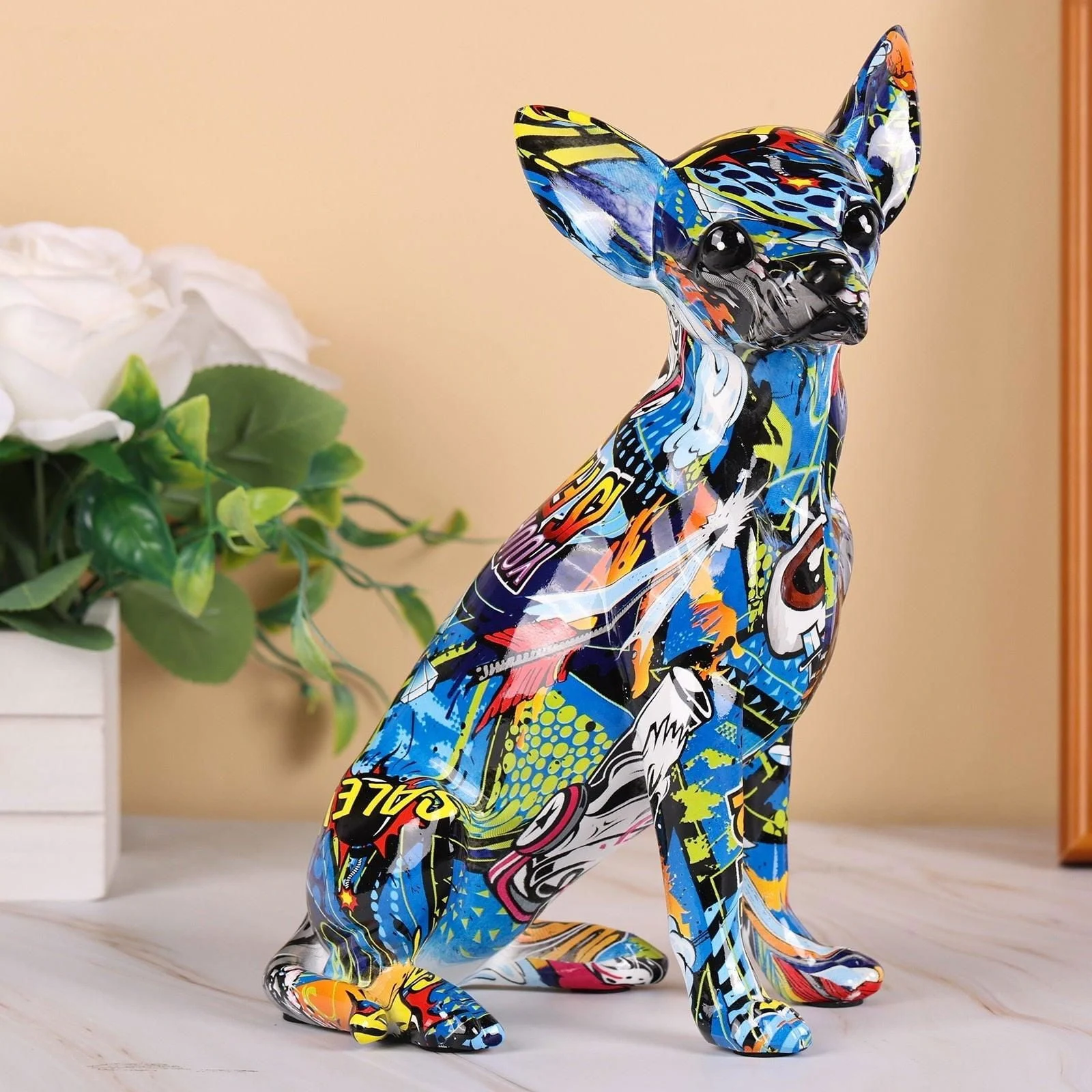 Graffiti_Painted_Chihuahua_Dog_Art_Sculpture_-_-4197825 Graffiti Painted Chihuahua Dog Art Sculpture -