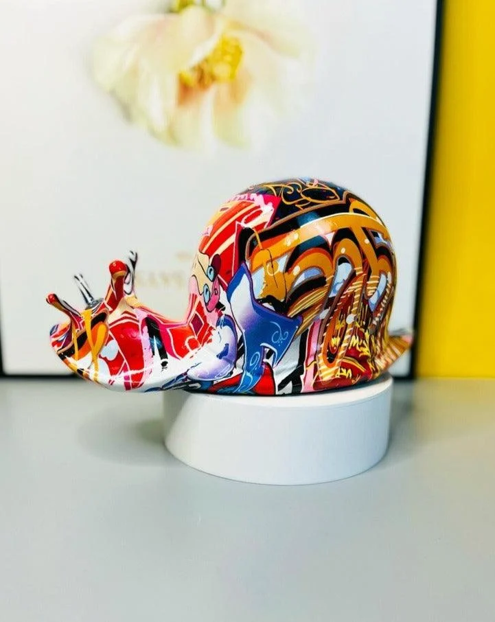 Graffiti_Painted_Snail_Art_Sculpture_-_-4197900 Graffiti Painted Snail Art Sculpture -
