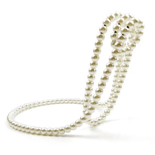 Gravity Defying Pearl Necklace Wine Rack - Homeko