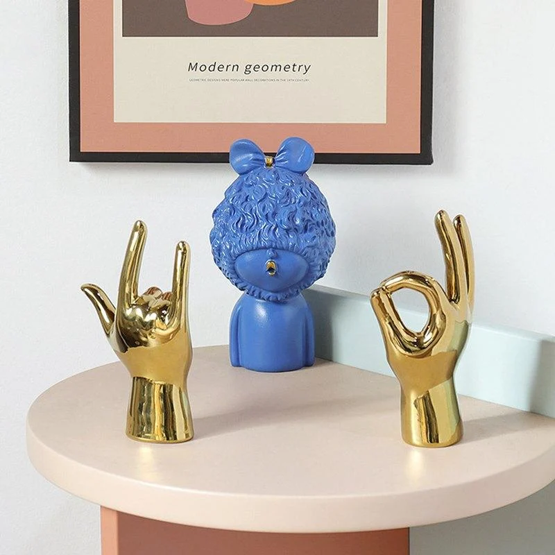 Porcelain Gesture Statue - ISTANBULLU LTD