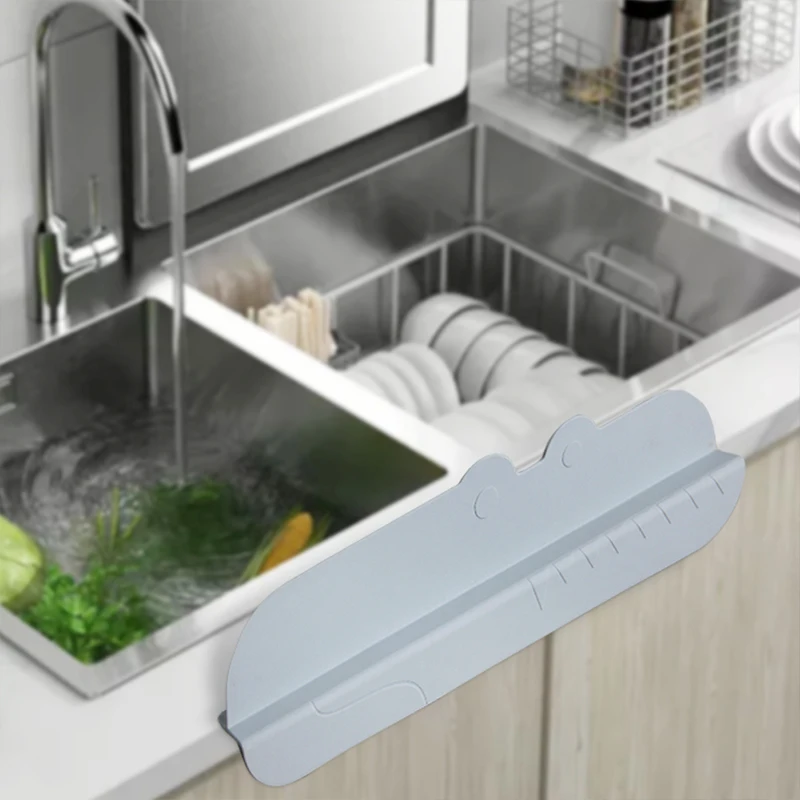 2023 hot Selling Sink Water Splash Guard for Kitchen Bathroom and Island Sinks Silicone Sink Water splash guard