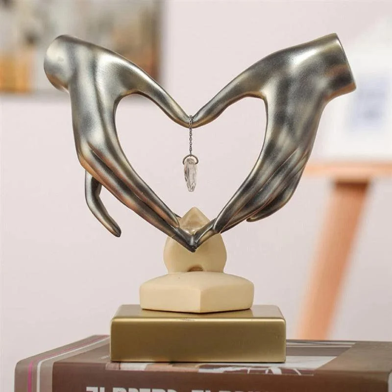 Hand_Love_Heart-Shaped_Figurine_-_-4199247 Hand Love Heart-Shaped Figurine -
