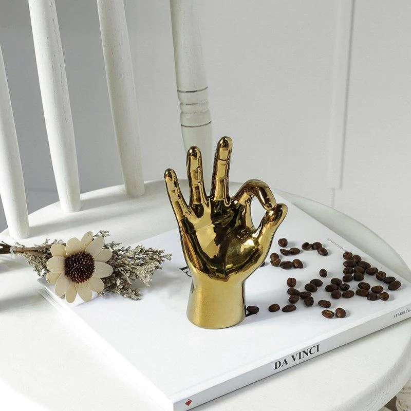 Porcelain Gesture Statue - ISTANBULLU LTD