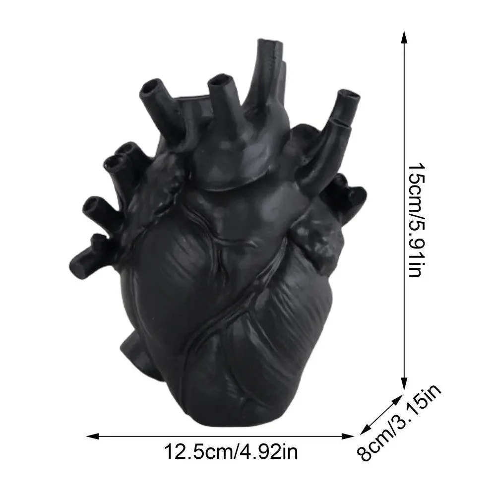 Heartfelt_Harmony_Resin_Black_White_Heart_Vase_-_-4202345 Heartfelt Harmony: Resin Black & White Heart Vase -