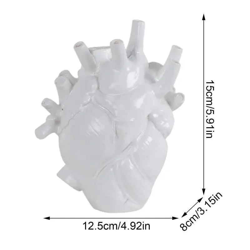 Heartfelt_Harmony_Resin_Black_White_Heart_Vase_-_-4202355 Heartfelt Harmony: Resin Black & White Heart Vase -