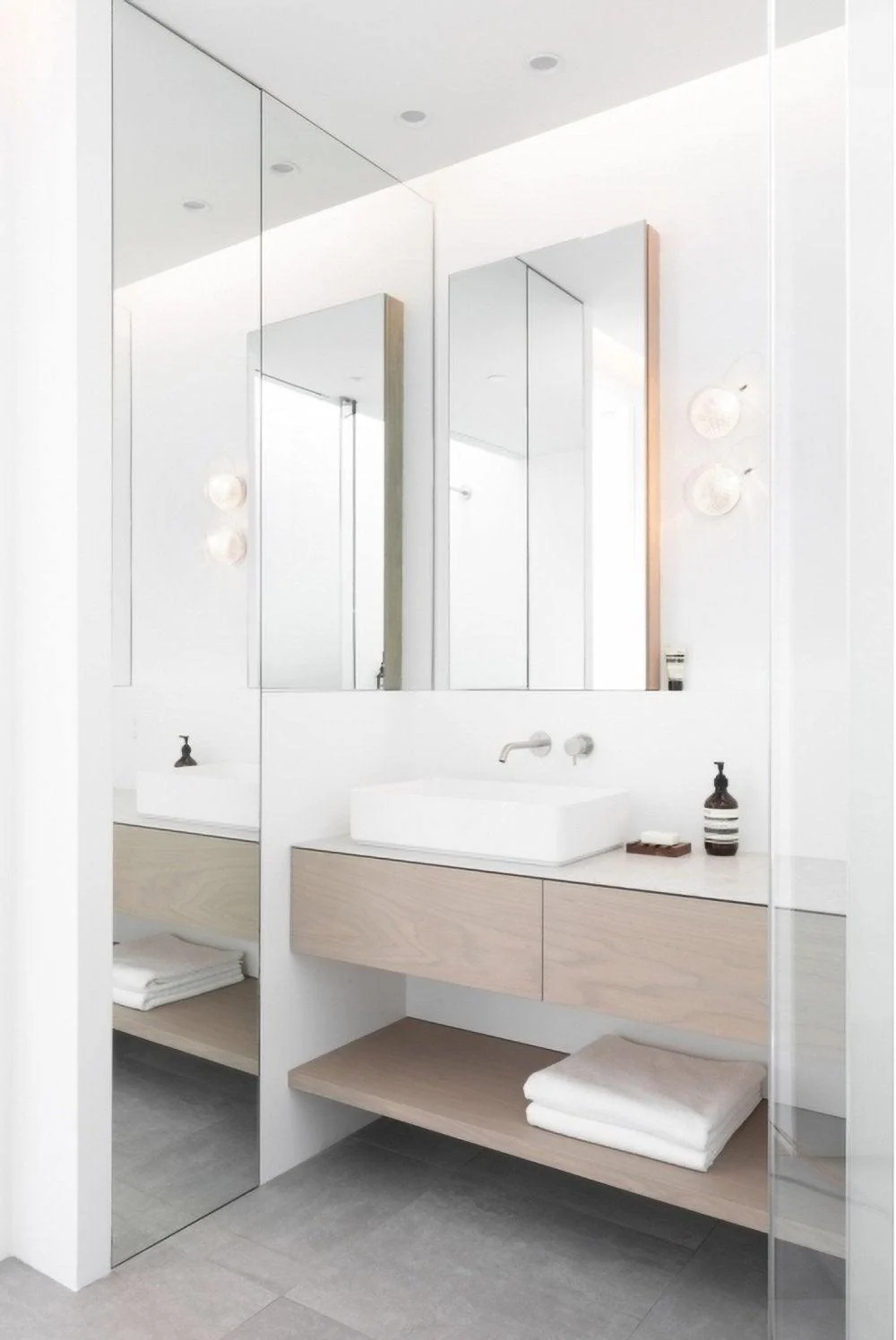Homeko-Clear_Glass_Wall_Lamp_-_-4295694 Homeko-Clear Glass Wall Lamp -