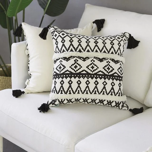 Homeko_Black_and_White_Geometric_Pillow_Cover_-_-4216302 Homeko Black and White Geometric Pillow Cover -