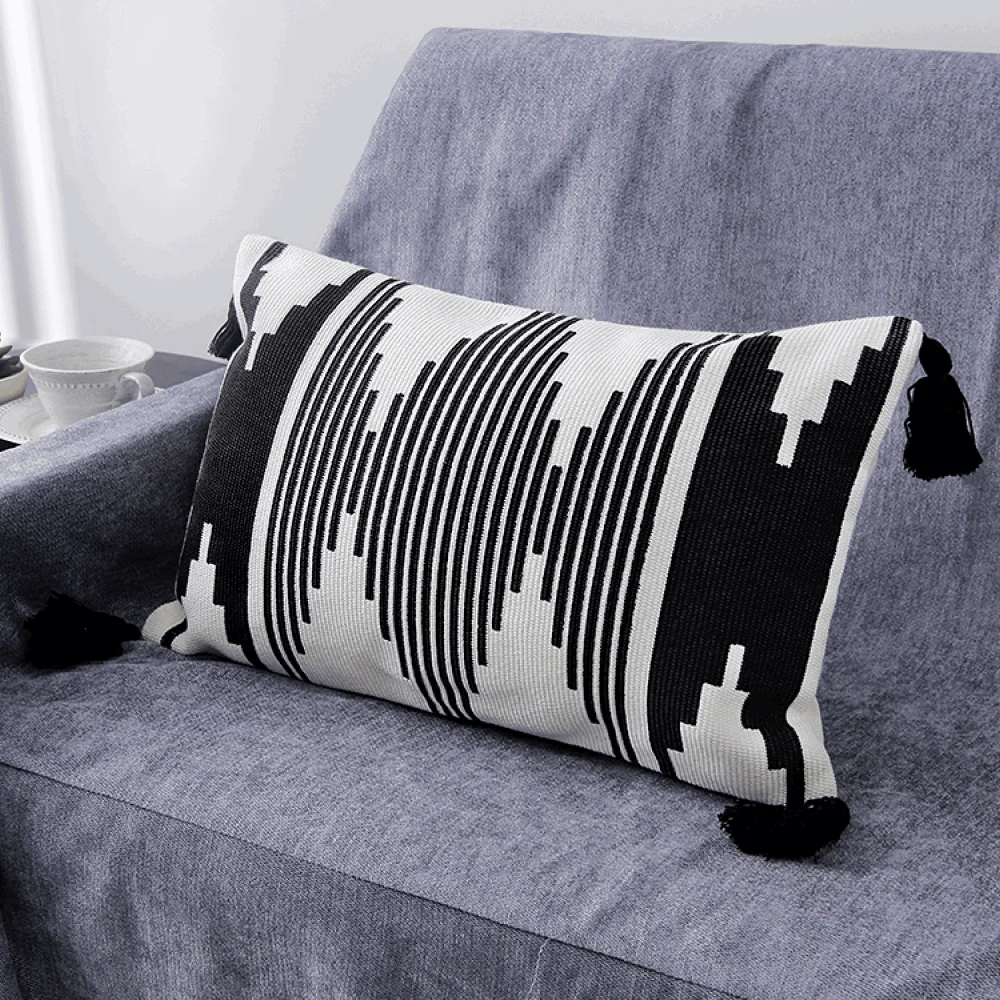 Homeko_Black_and_White_Pillow_Cover_-_-4216319 Homeko Black and White Pillow Cover -