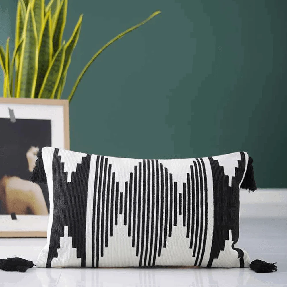 Homeko_Black_and_White_Pillow_Cover_-_-4216324 Homeko Black and White Pillow Cover -