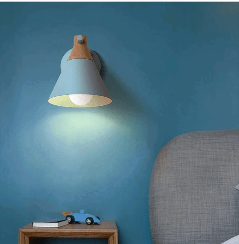 Homeko Cone Wood Wall Light -