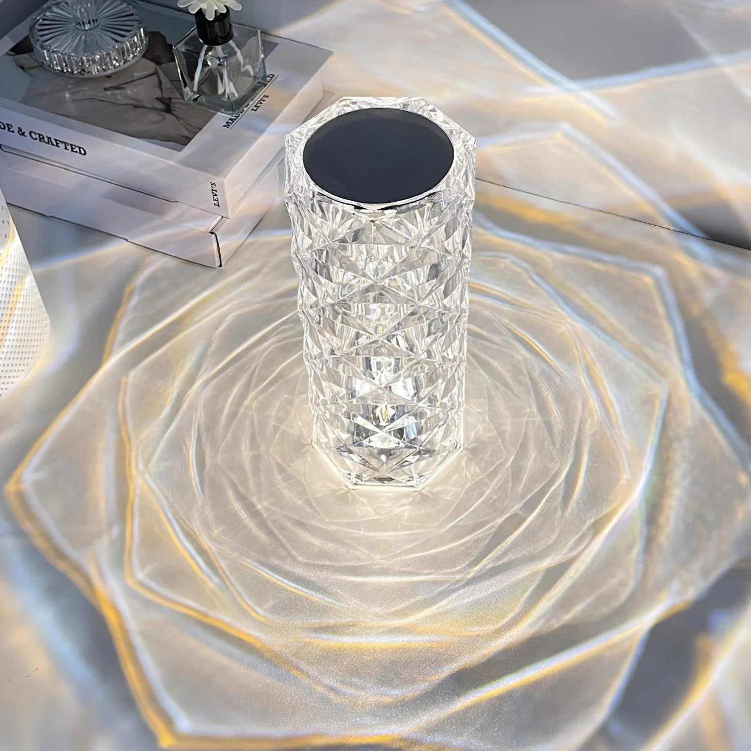 Homeko_Cut_Table_Lamp_-_-4227004 Homeko Cut Table Lamp -