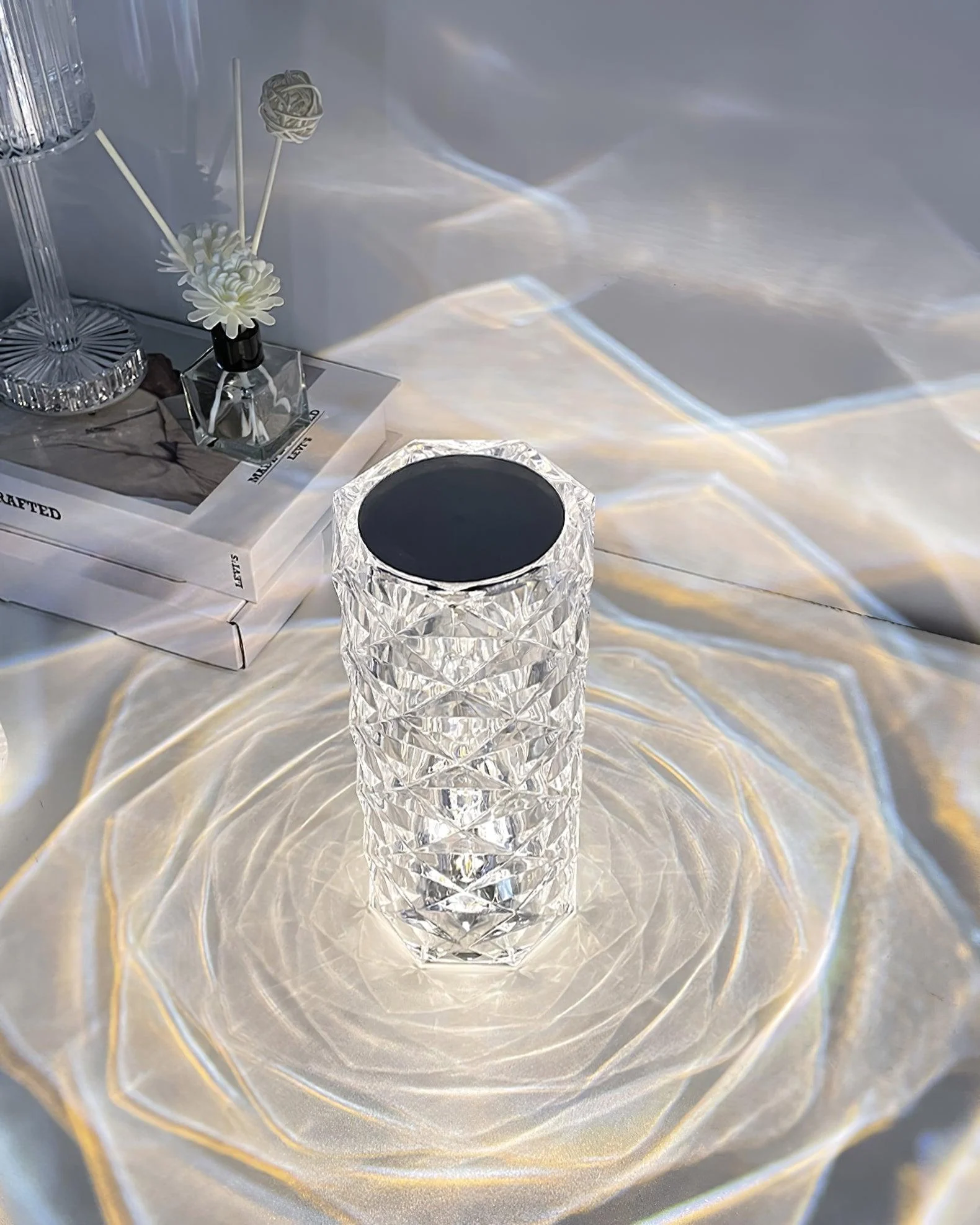 Homeko_Cut_Table_Lamp_-_-4227030 Homeko Cut Table Lamp -