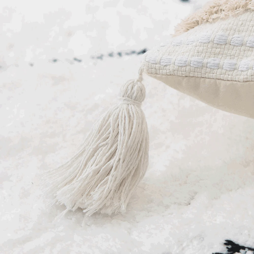 Homeko_Diamond_Tassel_Pillow_Cover_-_-4229439 Homeko Diamond Tassel Pillow Cover -