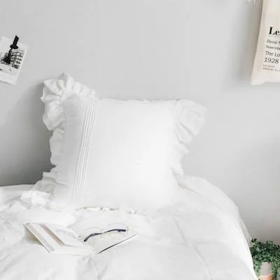 Homeko Frill Pillow -