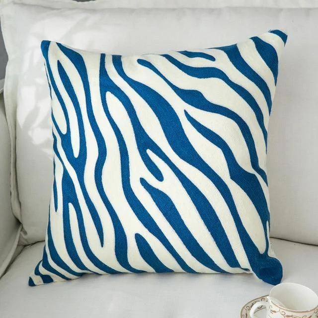 Homeko_Graphic_Zebra_Pillow_Covers_-_-4244601 Homeko Graphic Zebra Pillow Covers -