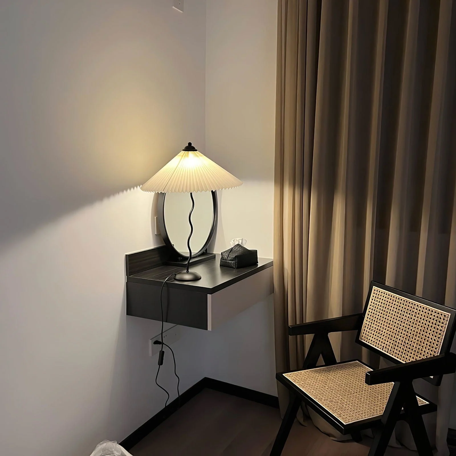 Homeko_Hat_Table_Lamp_-_-4247774 Homeko Hat Table Lamp -