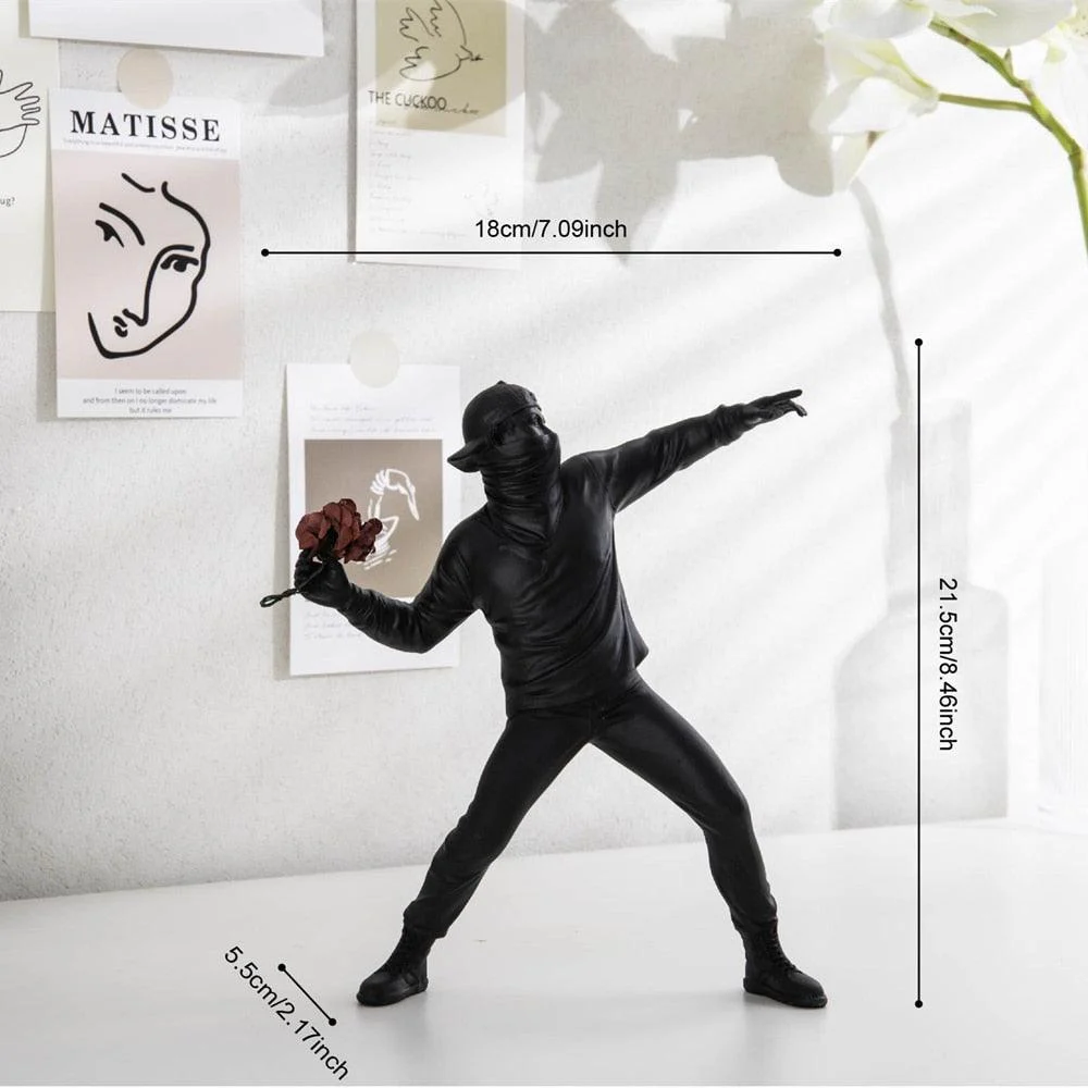 Homeko_Man_Throwing_Flowers_Sculpture_-_-4263090 Homeko Man Throwing Flowers Sculpture -