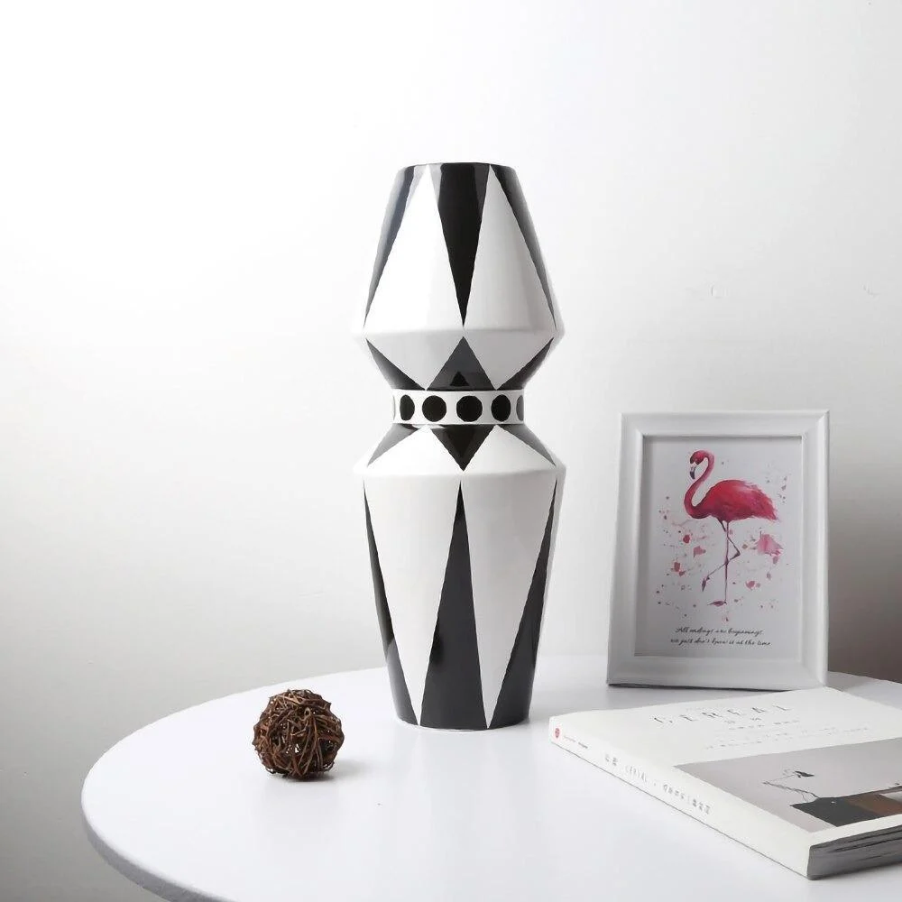 Homeko_Meets_White_Ceramic_Vases_-_-4263503 Homeko Meets White Ceramic Vases -