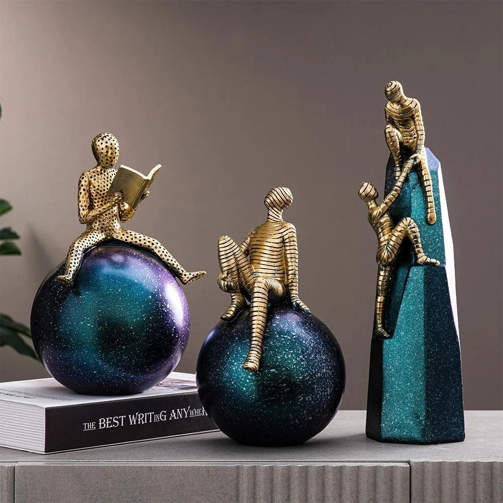 Homeko_Top_of_the_World_Statues_-_-4286501 Homeko Top of the World Statues -