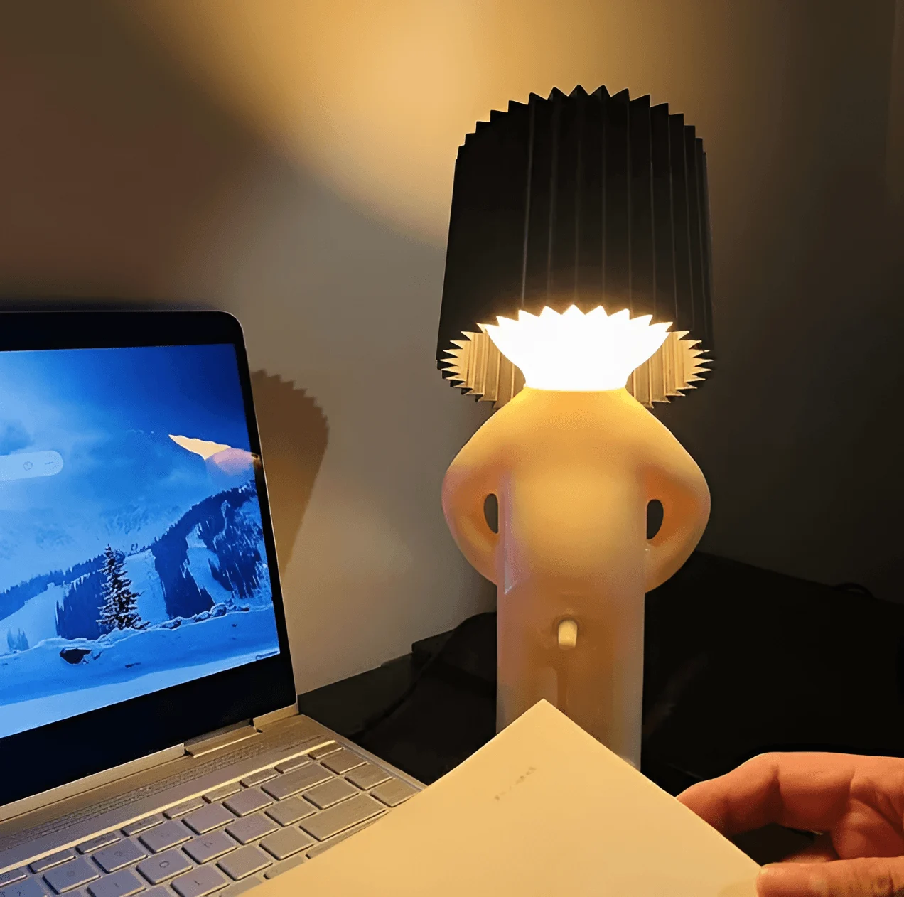 HomoraLil_LadTischlampe12 Homoralil Ladtischlampe12