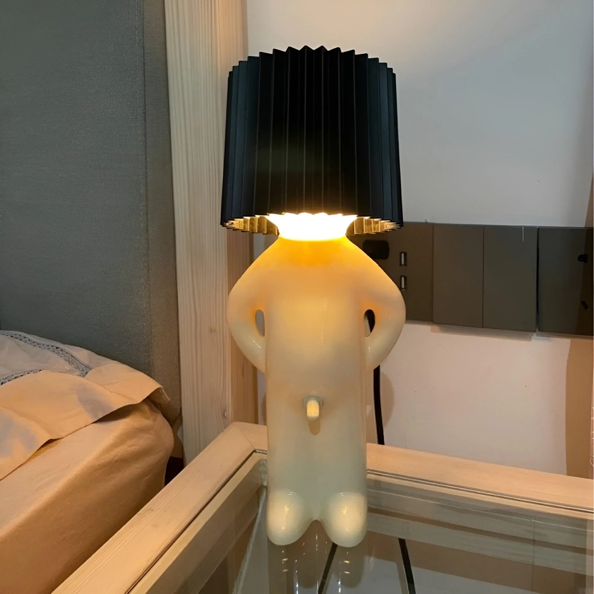 HomoraLil_LadTischlampe2 Homoralil Ladtischlampe2