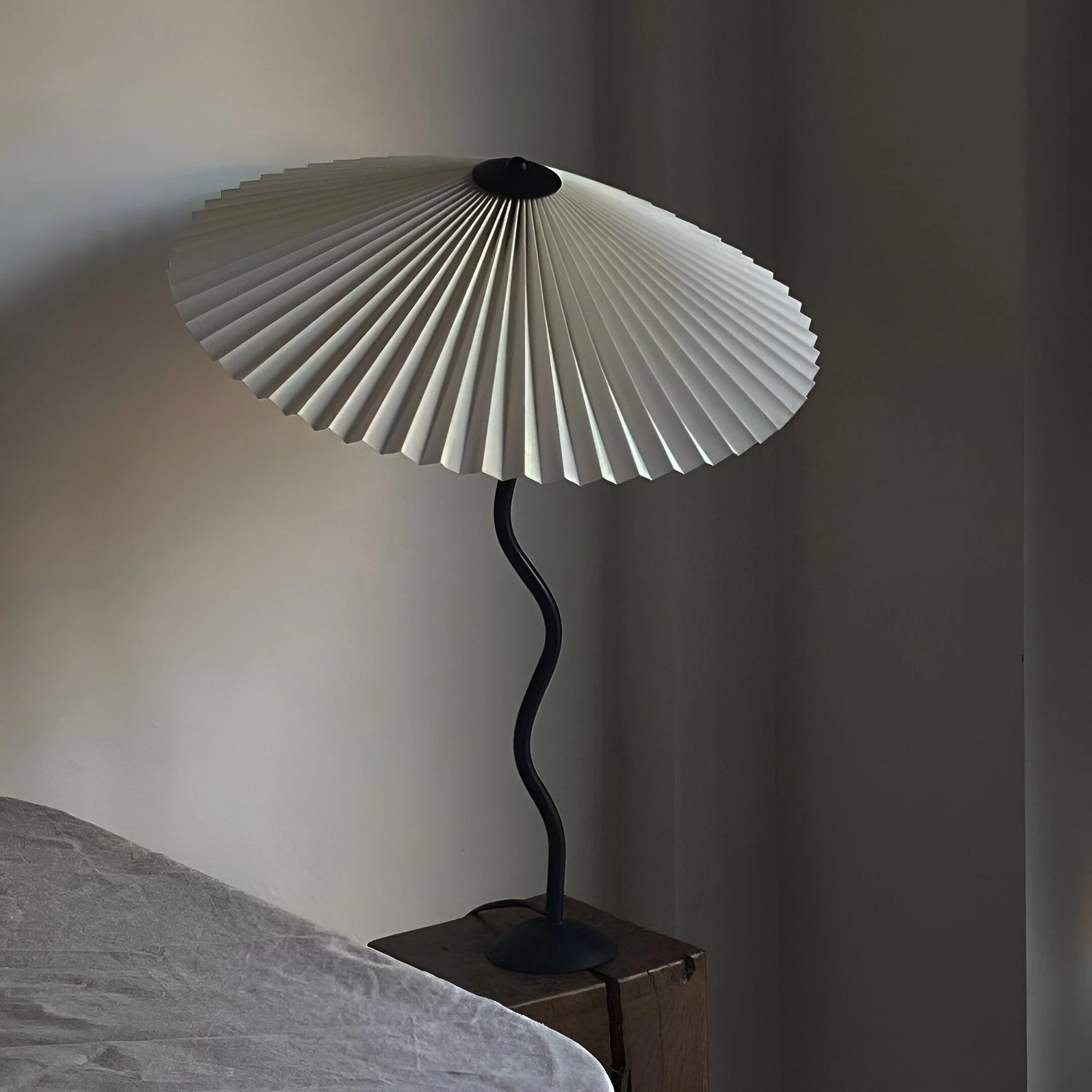 HomoraOriSquiggleLampe1 Homoraorisquigglelampe1