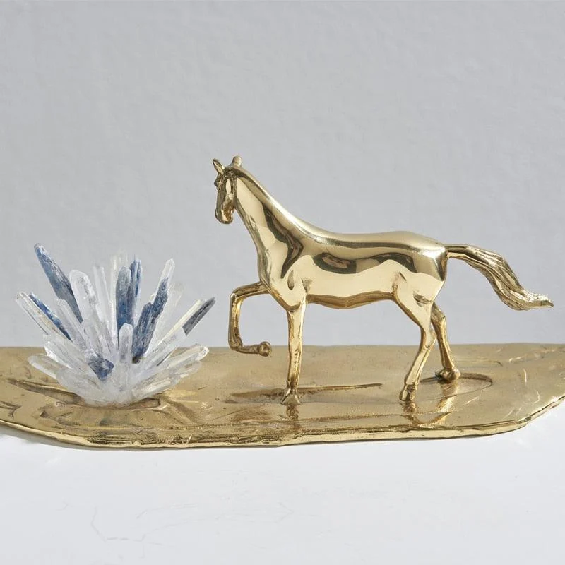 Horse_On_The_Edge_Staue_-_-4298362 Horse On The Edge Staue -