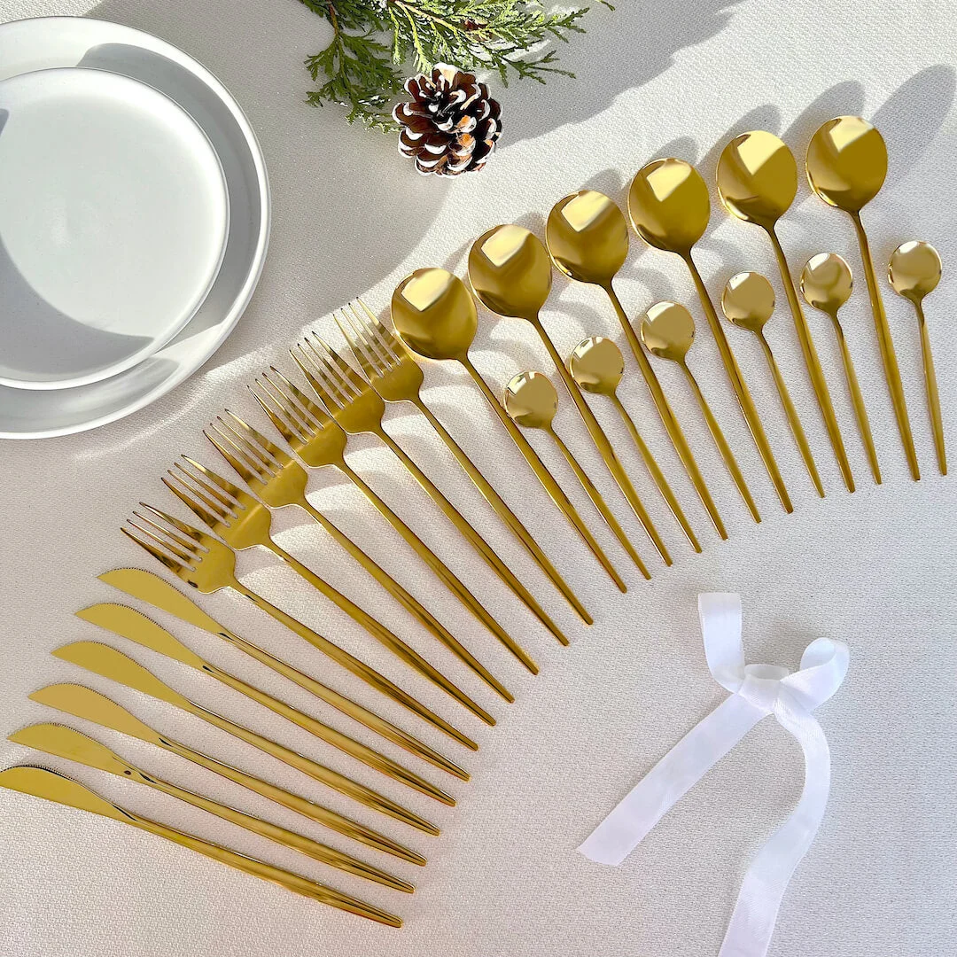 nordic_peace_minimalist_golden_flatware_set