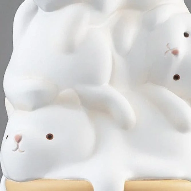 Ice_Cream_Melting_Cat_Sculpture_-_-4299926 Ice Cream Melting Cat Sculpture -