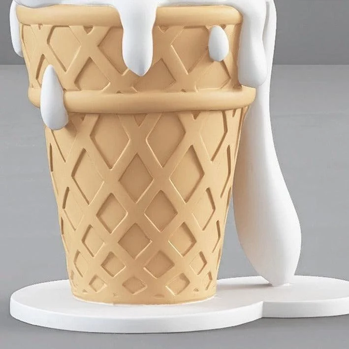 Ice_Cream_Melting_Cat_Sculpture_-_-4299931 Ice Cream Melting Cat Sculpture -
