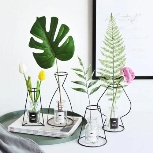 Iron_Outline_Vase_-_-_tag1_-4279750 Iron Outline Vase - - #tag1#
