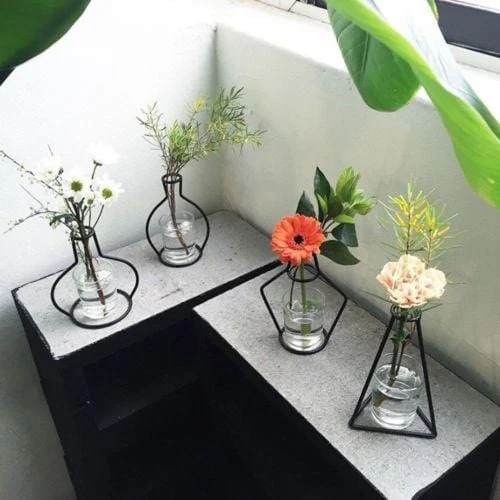 Iron_Outline_Vase_-_-_tag1_-4279754 Iron Outline Vase - - #tag1#