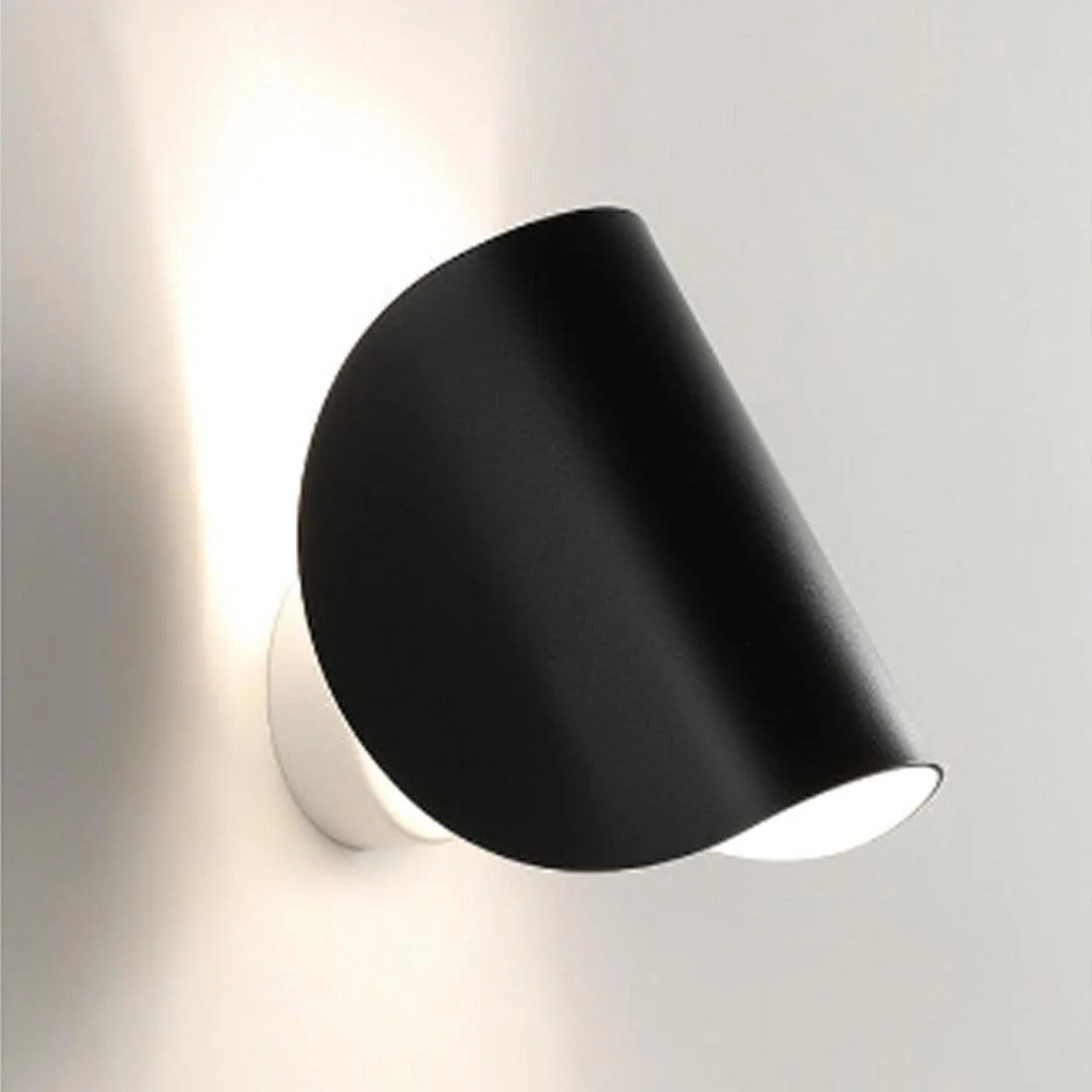 Italian_Designer_Style_Folded_Wall_Fixture_Lamp_-_-4304222 Italian Designer Style Folded Wall Fixture Lamp -