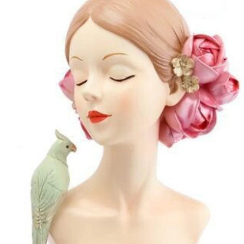 Kestrel_Sculpture_-_-4311748 Kestrel Sculpture -