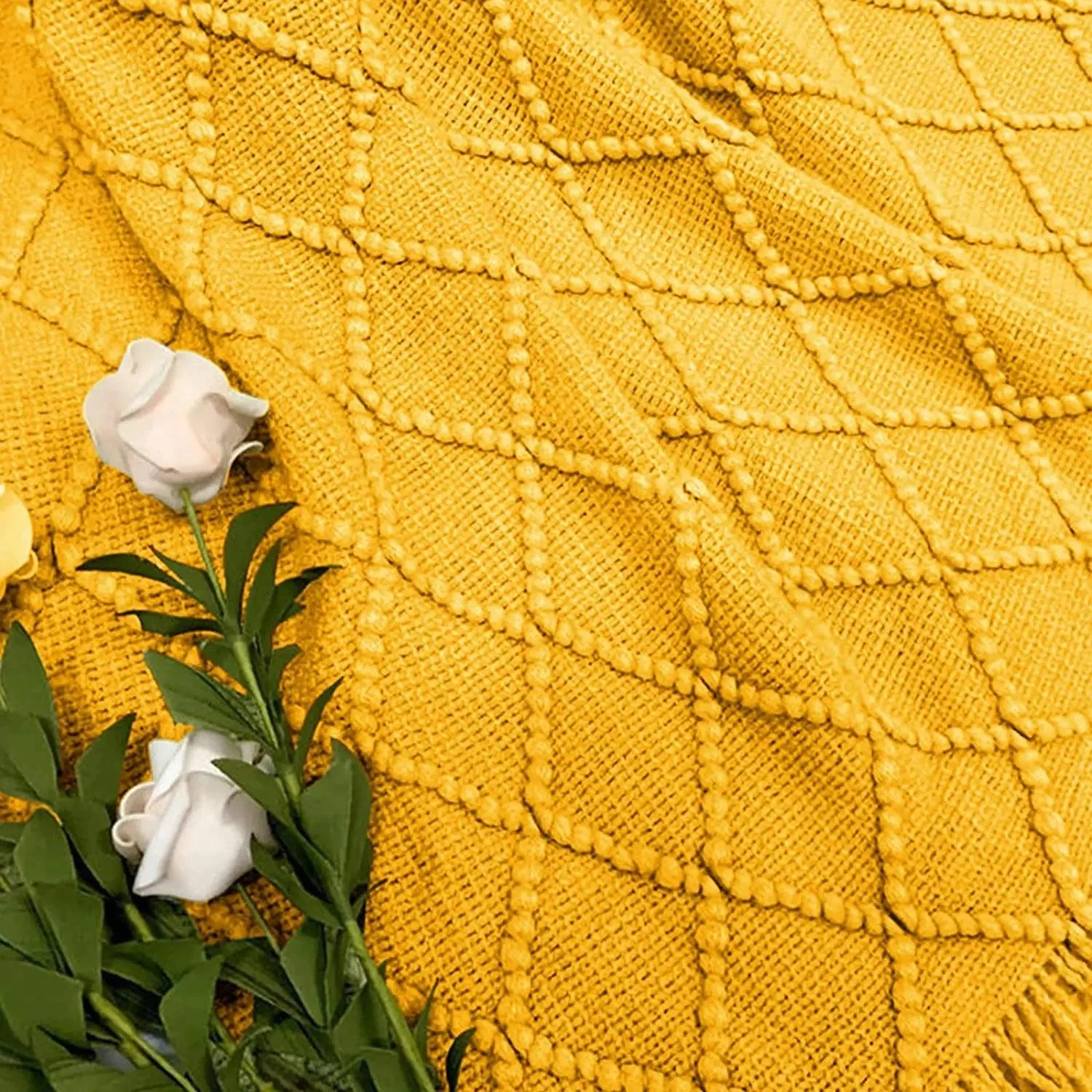 Knitted_Waffle_Blanket_Nordic_Decor_Elegance_-_-4313016 Knitted Waffle Blanket: Nordic Décor Elegance -