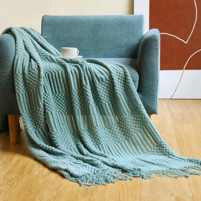Knitted_Waffle_Blanket_Nordic_Decor_Elegance_-_-4313337 Knitted Waffle Blanket: Nordic Décor Elegance -