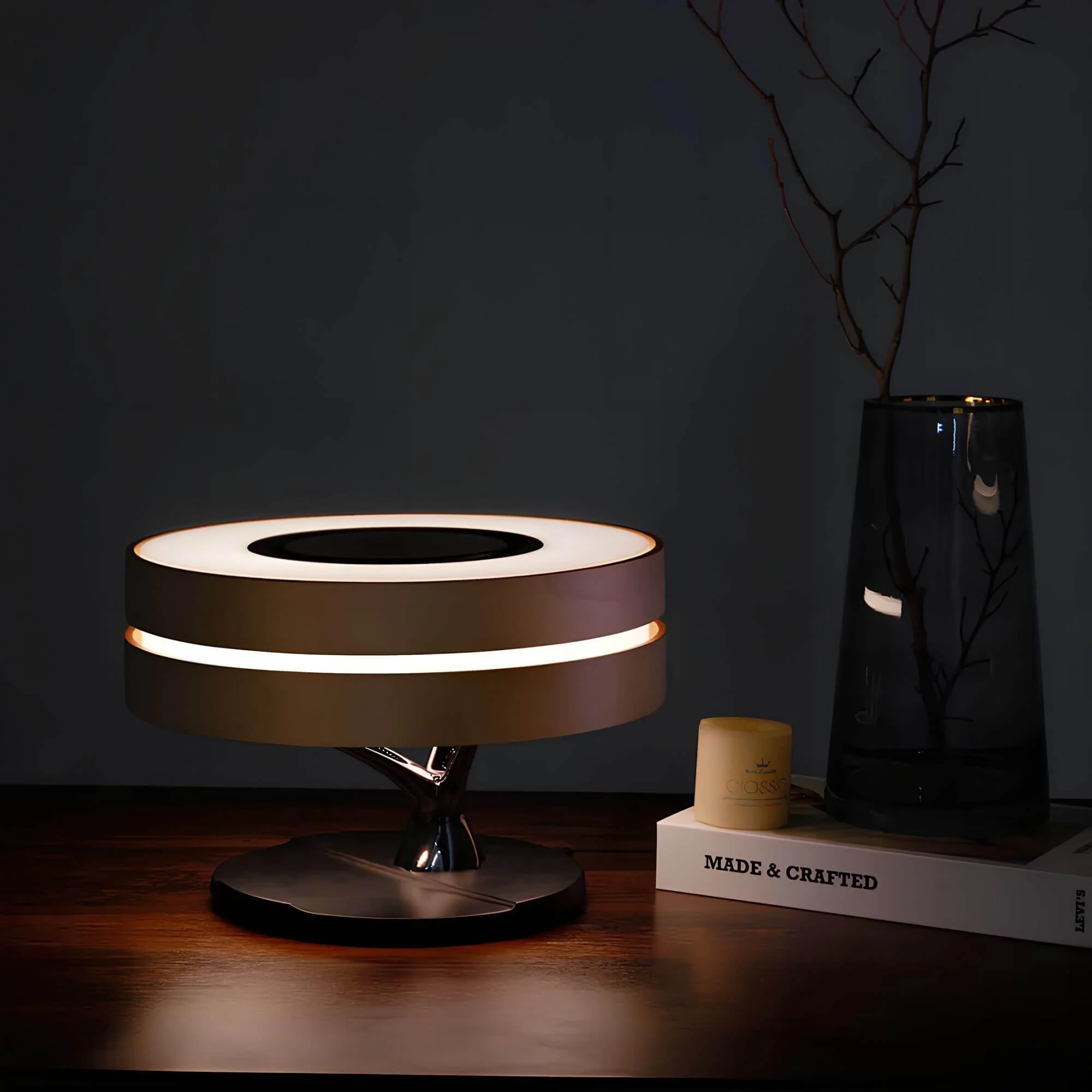 LaSerieModerneTischlampemitLautsprecherundKabellosemLadegerat-LEDMinimalistischesDesign5 Laseriemodernetischlampemitlautsprecherundkabellosemladegerat Ledminimalistischesdesign5
