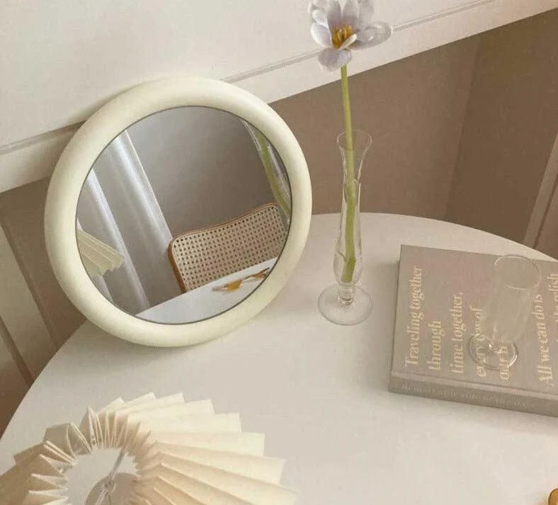 Lenny Retro Round Mirror -