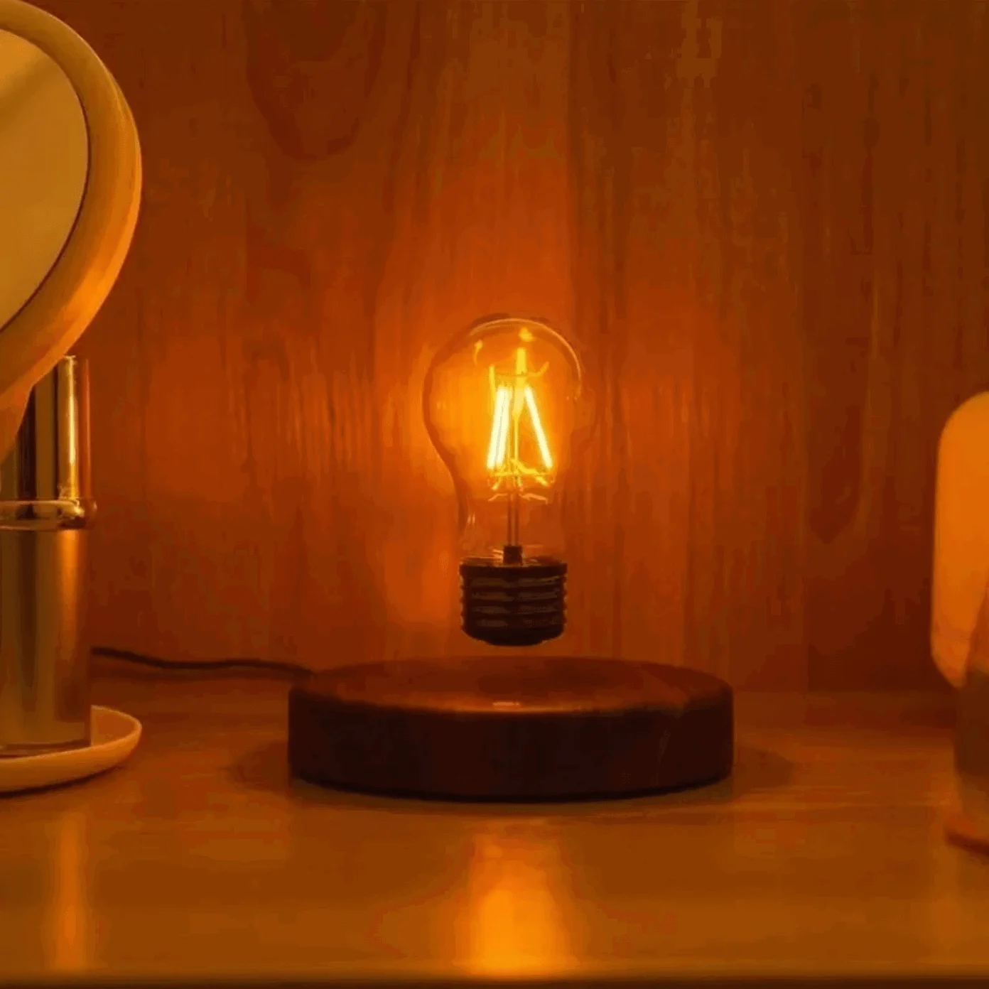 Levitating_Lightbulb_-_-4318745 Levitating Lightbulb -