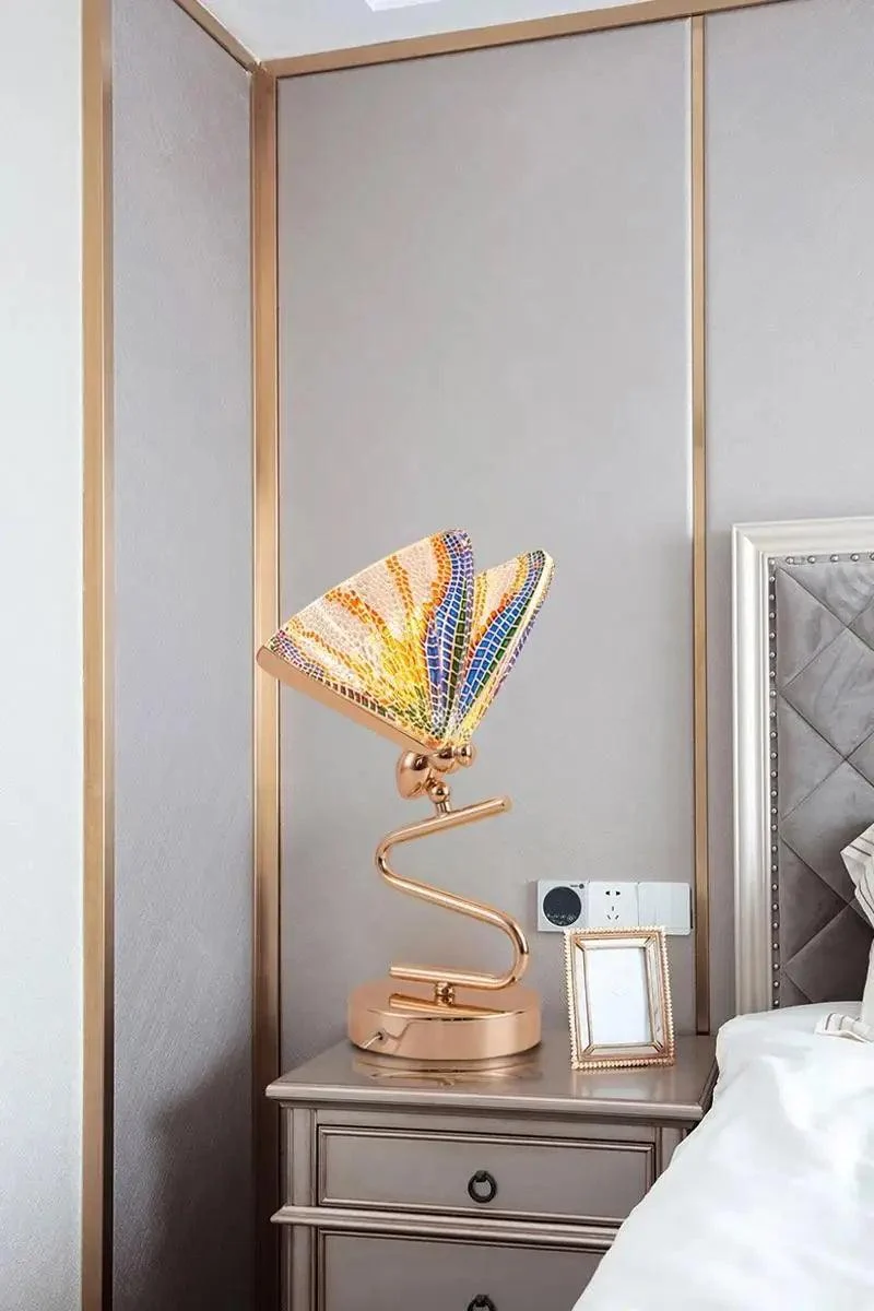 Lichte-Luxe-Vlinder-Tafellamp-Moderne-Led-Slaapkamer-Bedlampje-Studie-Kantoortafel-Decor-Bureaulamp-Verlichtingsarmaturen_ed9790c6-9471-480c-abcf-113325558bed Lichte Luxe Vlinder Tafellamp Moderne Led Slaapkamer Bedlampje Studie Kantoortafel Decor Bureaulamp Verlichtingsarmaturen Ed9790c6 9471 480c Abcf 113325558bed