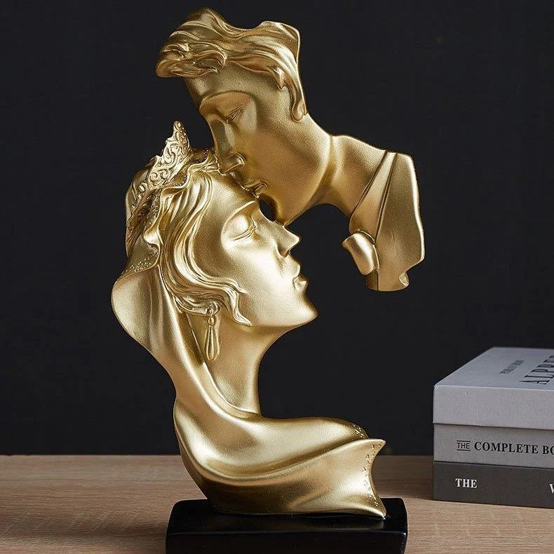 Love Moment Statue - Homeko