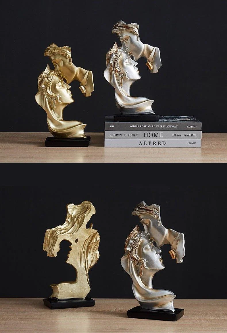 Love Moment Statue - Homeko