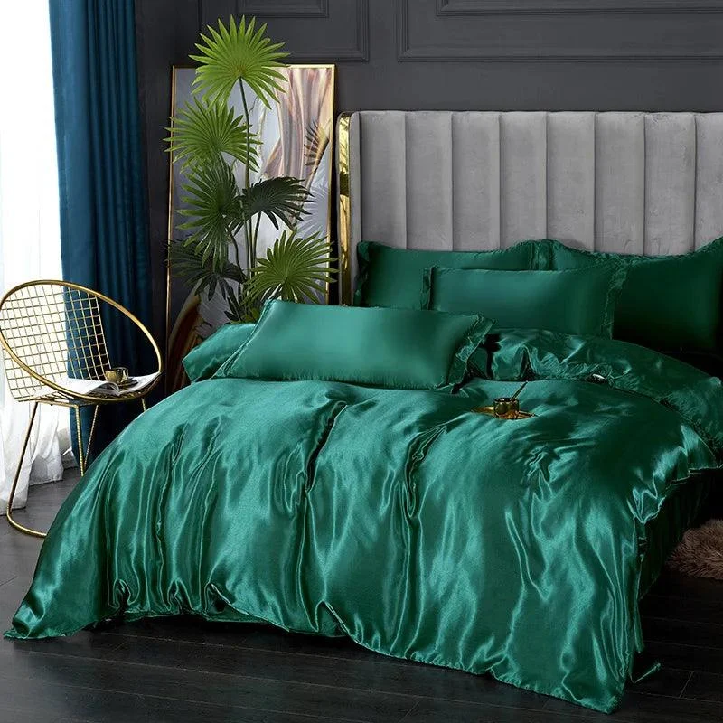 Luxurious_Silk_Bedding_Ensemble_Elegance_in_Every_Thread_-_-4324357 Luxurious Silk Bedding Ensemble: Elegance in Every Thread -