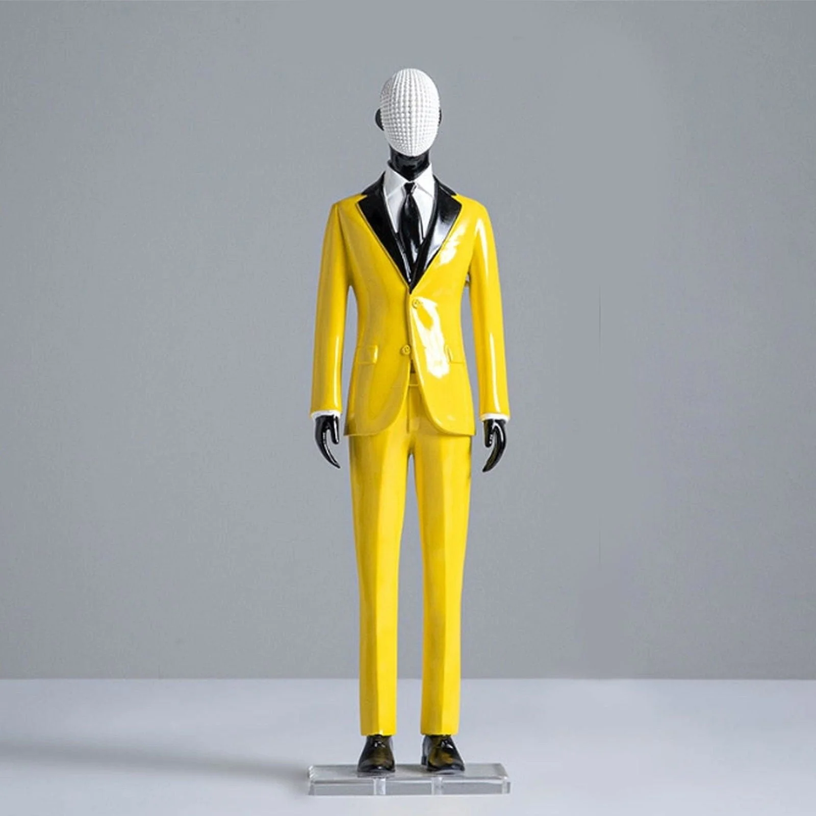 Male_Model_In_Suit_Hand-Carfted_Statue_-_-4328667 Male Model In Suit Hand-Carfted Statue -